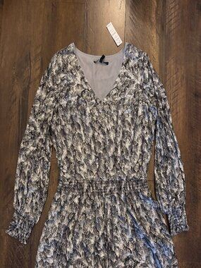 NEW WITH TAGS White House Black Market metallic leaf print dress